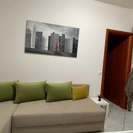 Premium Suites Ofrínion 外观 照片