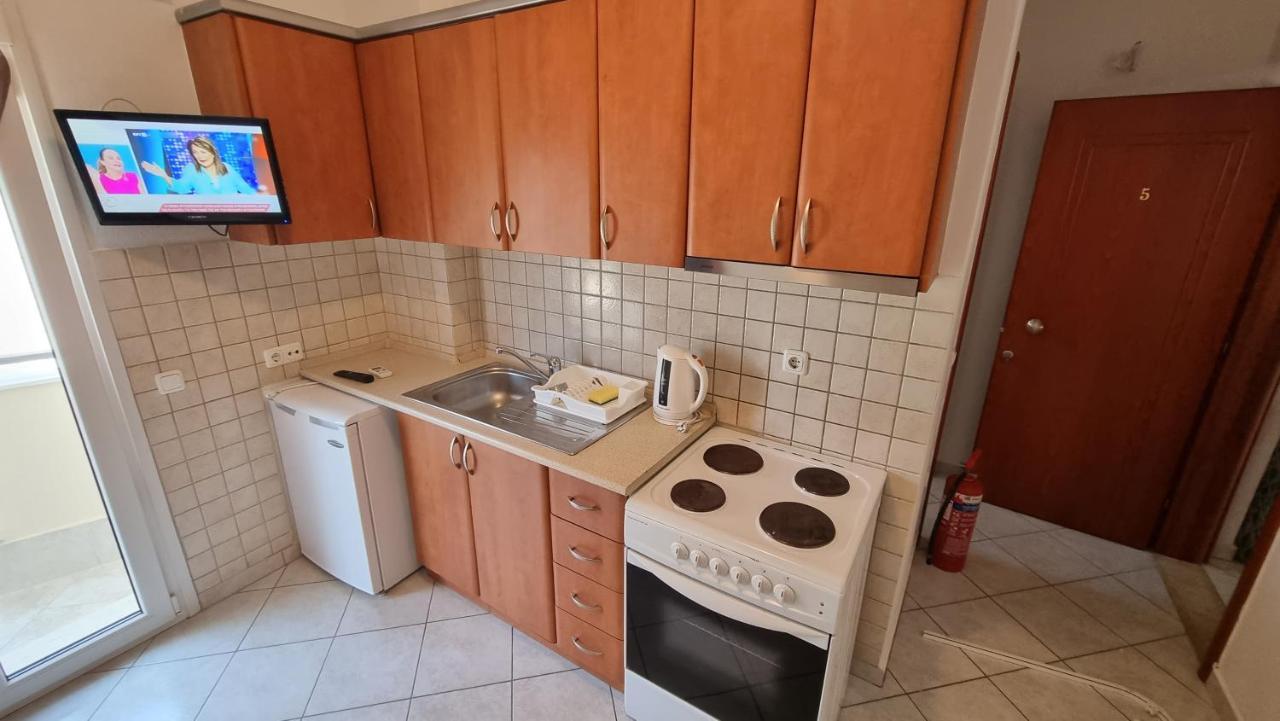 Premium Suites Ofrínion 外观 照片
