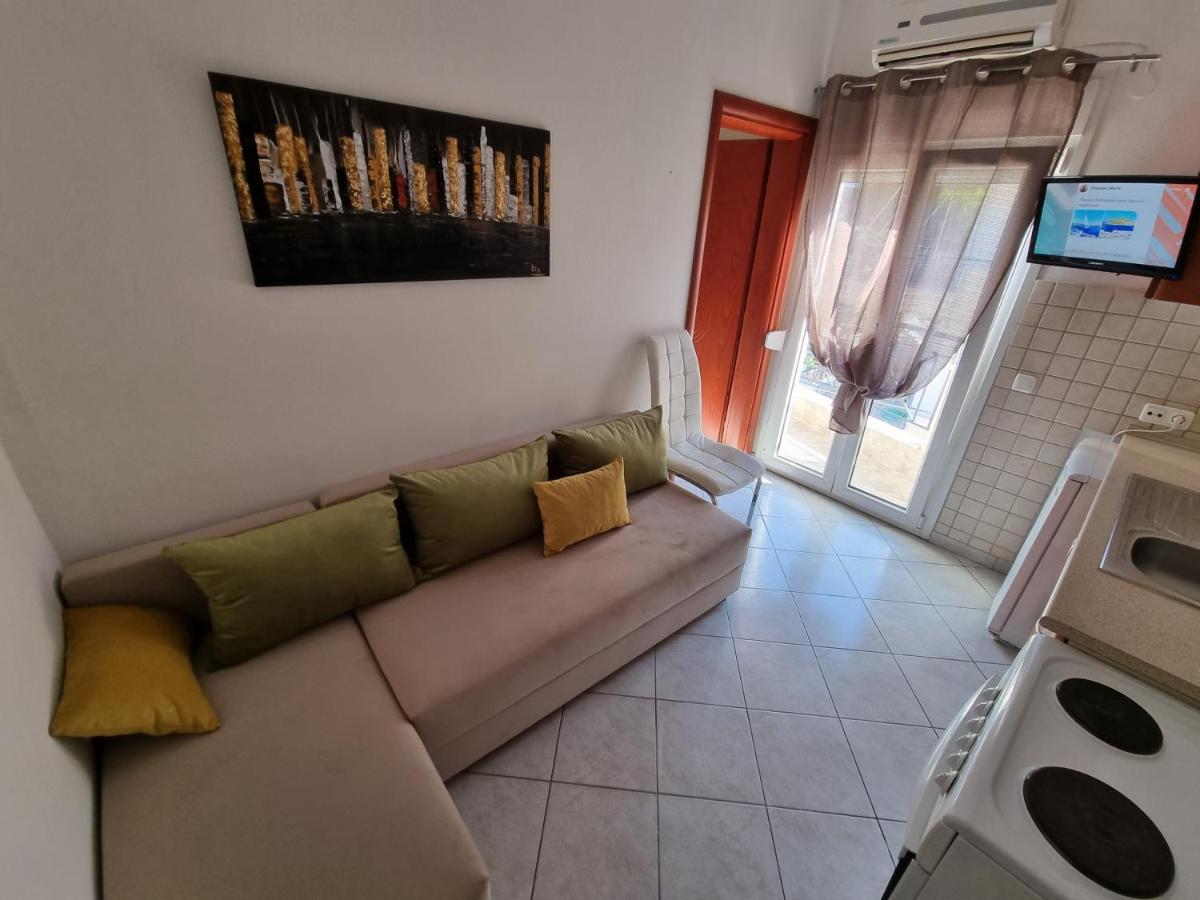 Premium Suites Ofrínion 外观 照片