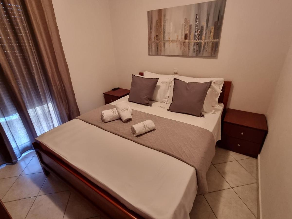 Premium Suites Ofrínion 外观 照片