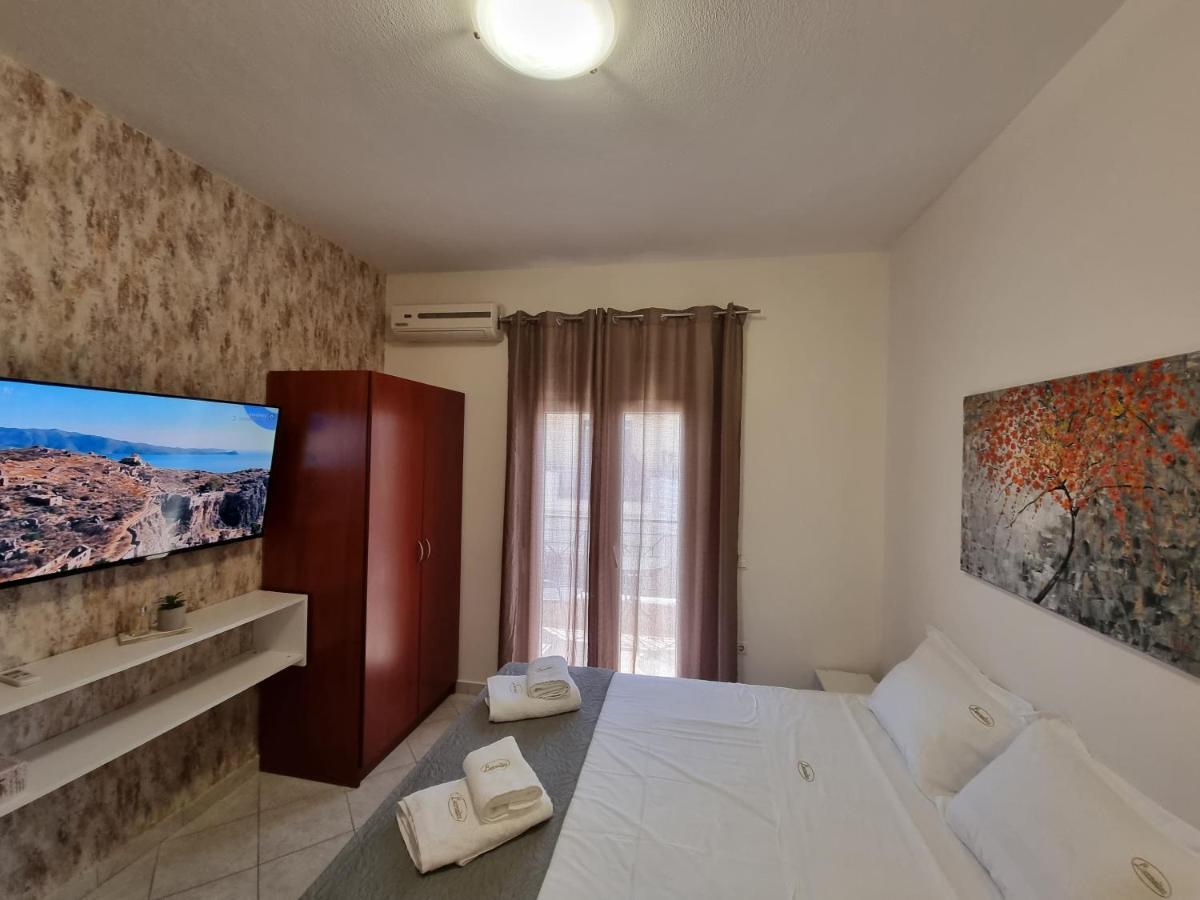 Premium Suites Ofrínion 外观 照片