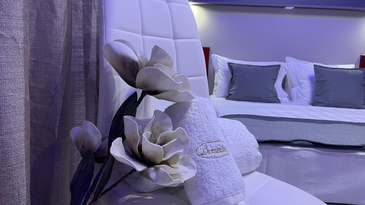 Premium Suites Ofrínion 外观 照片