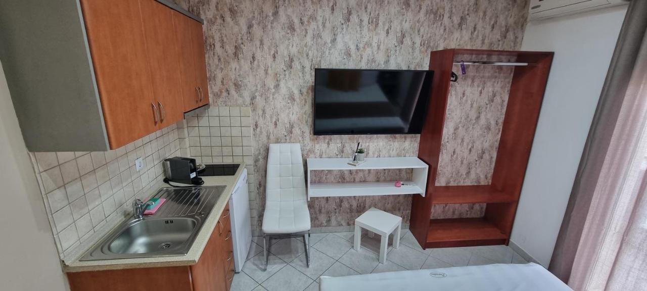 Premium Suites Ofrínion 外观 照片