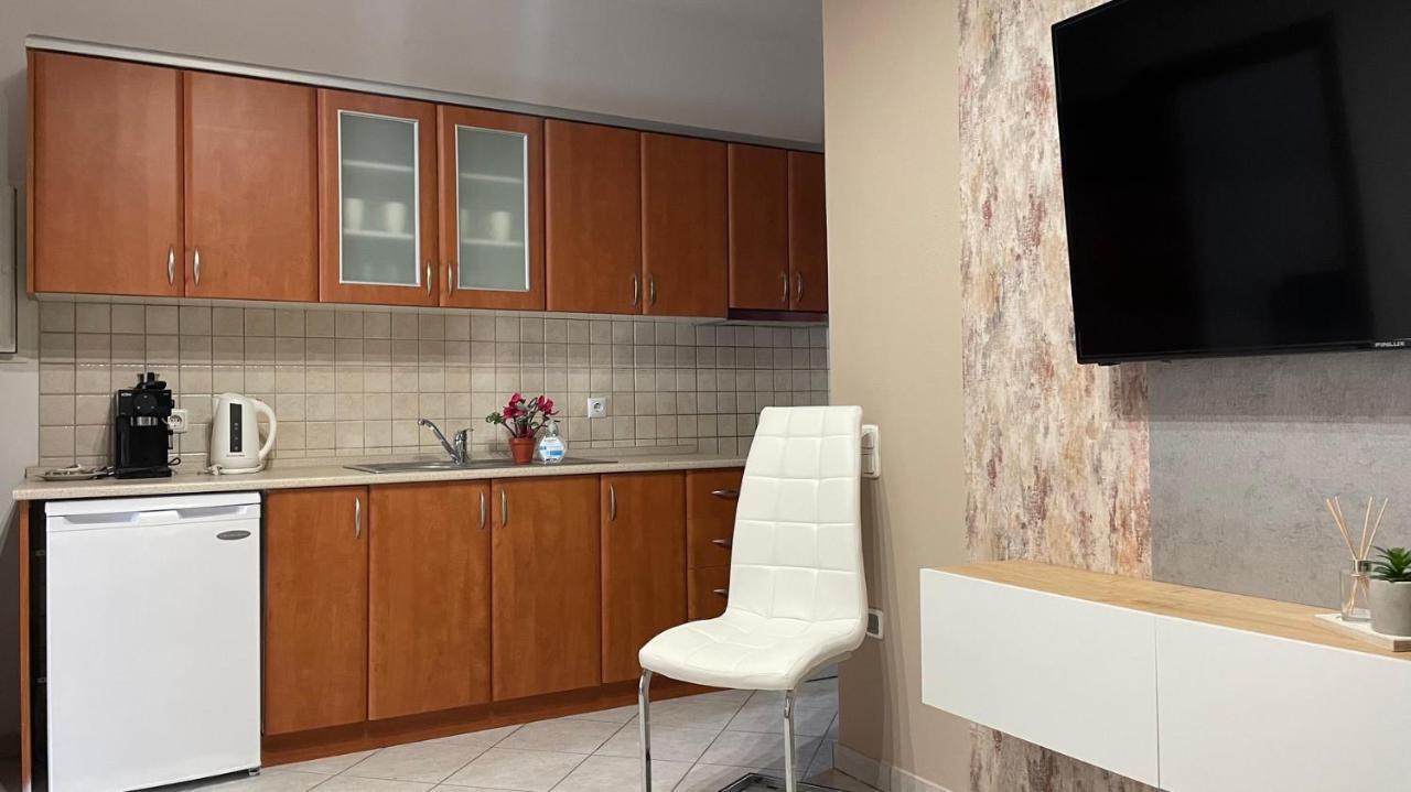 Premium Suites Ofrínion 外观 照片