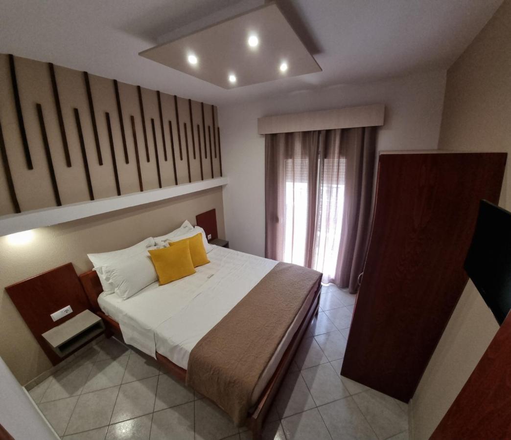 Premium Suites Ofrínion 外观 照片