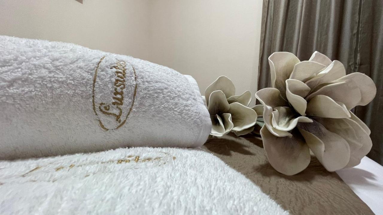 Premium Suites Ofrínion 外观 照片