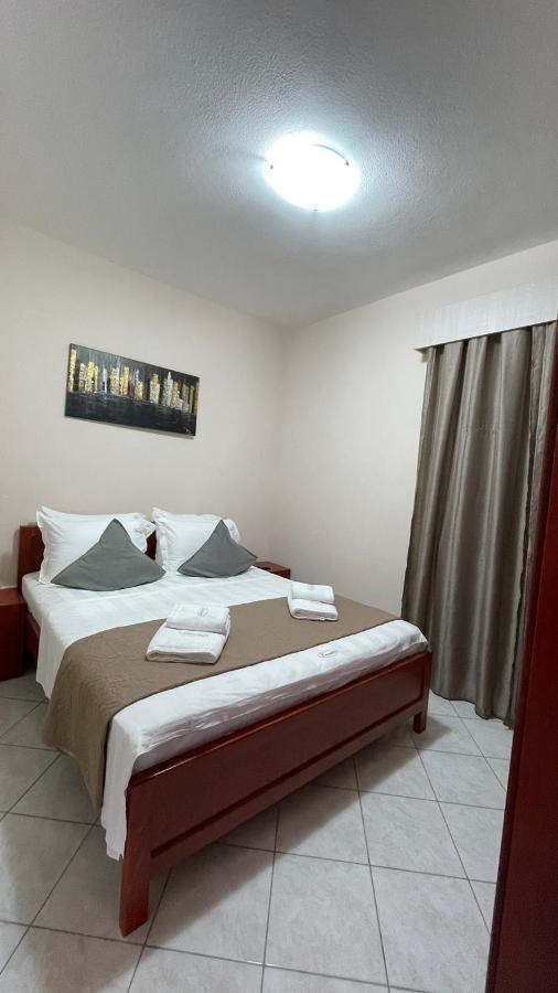 Premium Suites Ofrínion 外观 照片